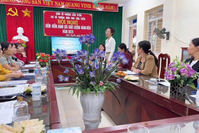 Hội nghị kiểm điểm đánh giá chất lượng đảng viên năm 2025 và trao quyết định Đảng viên chính thức cho đồng chí Phạm Thị Thảo