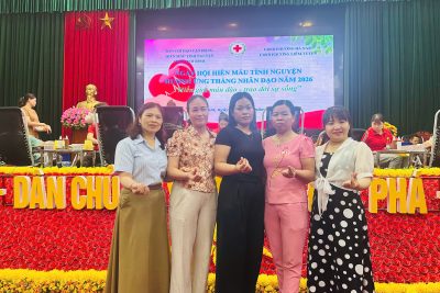 Mỗi giọt máu trao đi – một niềm hy vọng ở lại. Chúc các cô giáo Trường Mầm non Liêm Tuyền luôn mạnh khỏe, nhiệt huyết và lan tỏa yêu thương bằng nghĩa cử cao đẹp của mình!